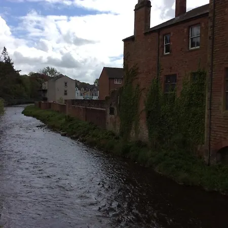 District Western 2-bed Pet Friendly 펜션