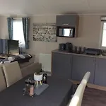 District Western 2-bed Pet Friendly *